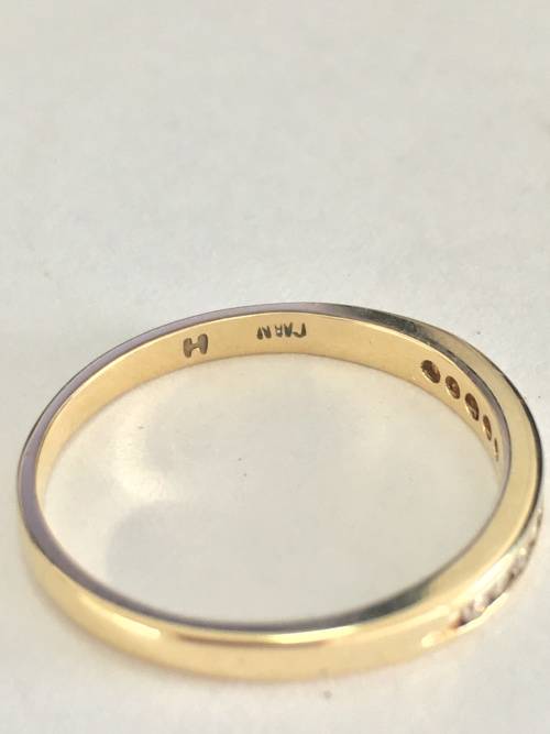 9ct Gold Diamond ring