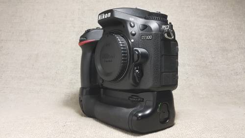 *****AAA+ SUPER FAST SPORTS CAMERA | NIKON D7100 DSLR (SEMI-PRO)*****