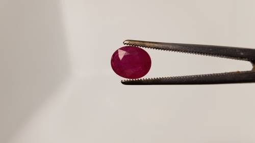 SALE!!!!     4.00ct CERTIFIED NATURAL Ruby - Purplish Red