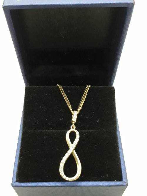 9ct SOLID Gold Ladies chain and CZ Pendant - PRE-OWNED