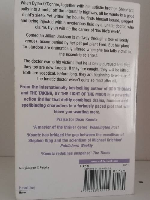 By the Light of the Moon - Dean Koontz