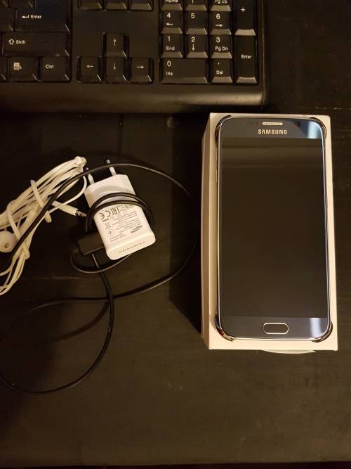 SAMSUNG GALAXY S6 32GB - PRISTINE CONDITION