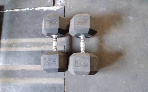 Rubberized 42.5kg Dumbell (Black) (shipping only R30)