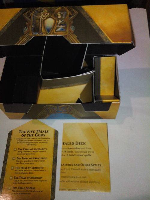 Magic the Gathering - Amonkhet card lot and Prerelease box