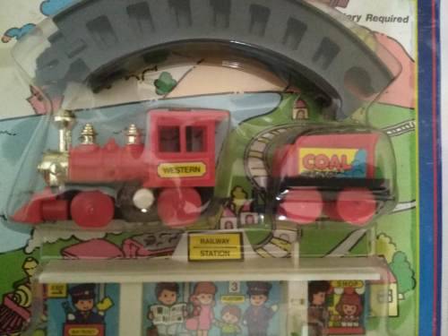 Motorized/Wind-Up Western Train/Locomotive with Coal Tender (Lucky Toys)
