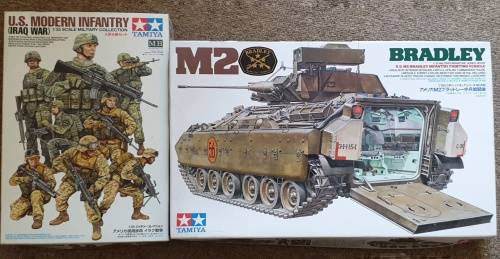 Tamiya US M2 Bradley IFV and Modern US Infantry 1/35