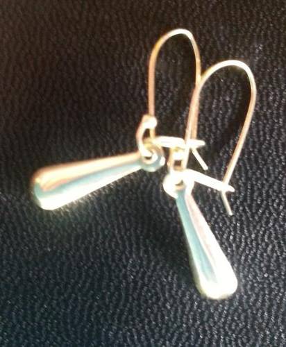 9ct GOLD MEDIUM TEARDROP EARRINGS