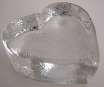 HEART SHAPED GLASS PAPERWEIGHT in Perfect Condition