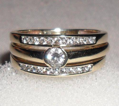 9CT Yellow Gold Solitaire Wedding Ring - Brilliant Cut Diamond Set - See Recent Valuation! Size 8