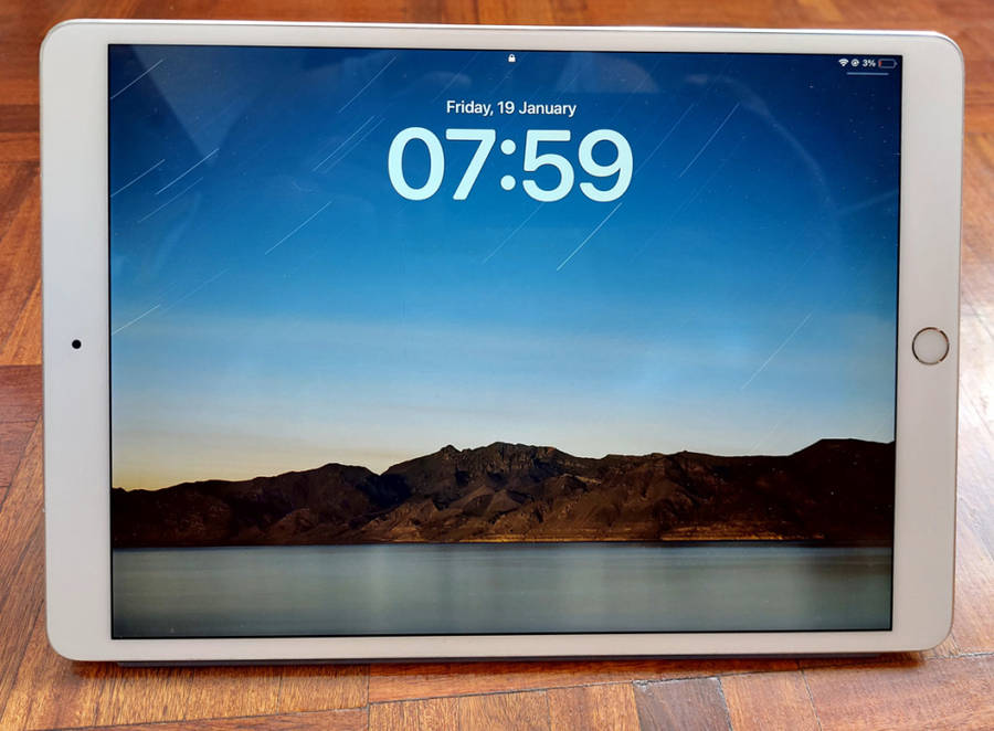 iPad Pro 10.5 inch (512GB) + Apple Pencil