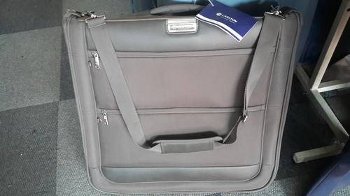 GORGEOUS STYLISH DESIGNER BAGS BY CARLTON  !!!! SHIPPED INCLUDED !!!!