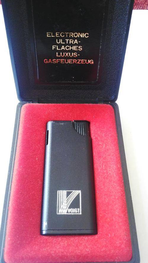 Voight electronic vintage lighter