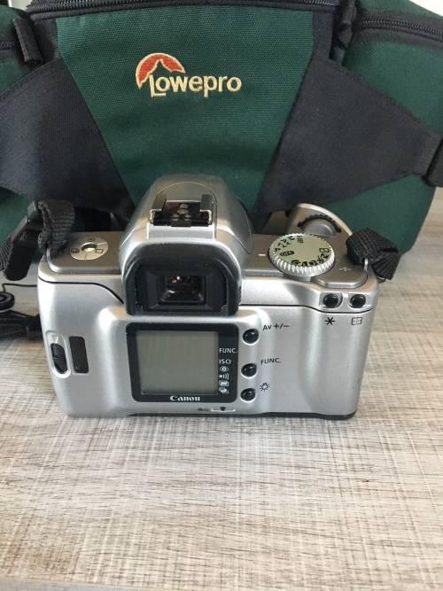 CANON EOS 300V 28mm-90mm SLR FILM CAMERA