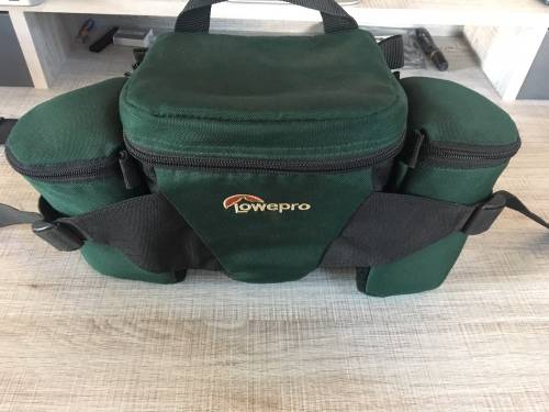 CANON EOS 300V 28mm-90mm SLR FILM CAMERA
