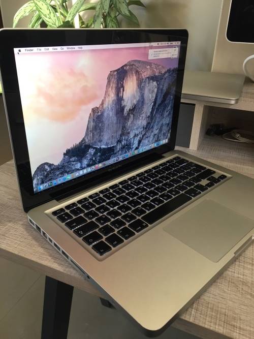 MACBOOK PRO 13" INTEL CORE 2 DUO CPU @ 2,40GHz, 320GB HDD, 4GB RAM, OS X YOSEMITE