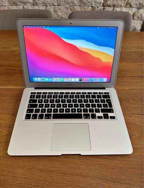 MACBOOK AIR 13`  INTEL CORE i7, 128GB SSD, 8GB RAM, 1.7GHZ 2013