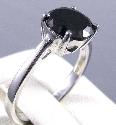 SOLID 9K  3.45ct Black Sapphire