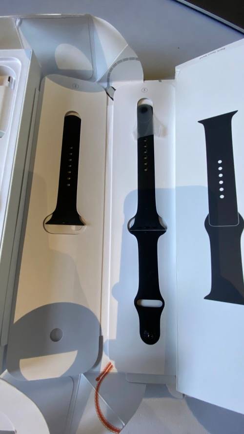 Apple Watch Series 4 - 44mm GPS Space Grey Aluminium Case