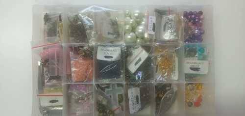 Beading Case with Accessories