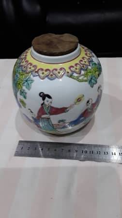 PORCELAIN JAPANESE JAR