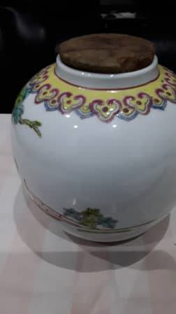 PORCELAIN JAPANESE JAR