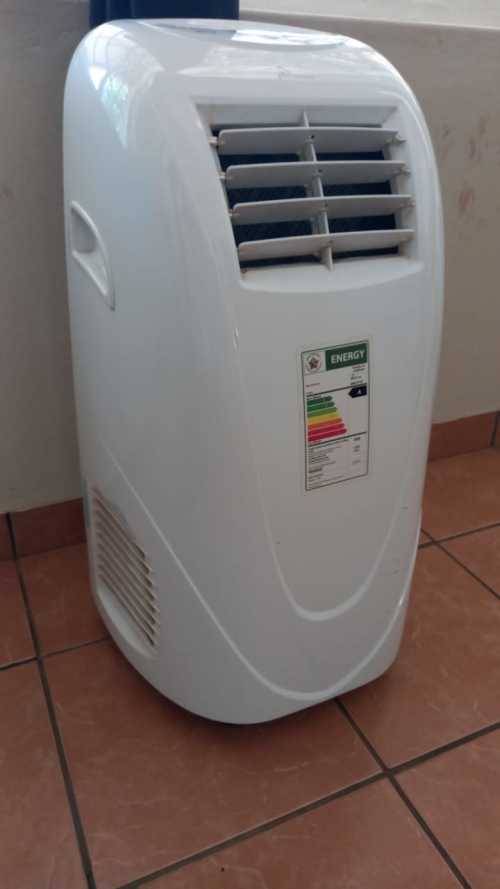 GMC Portable Air Conditioner - 10 000 BTU