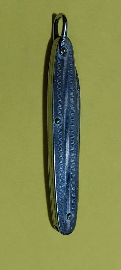 Silver-coloured Metal Pocket Knife