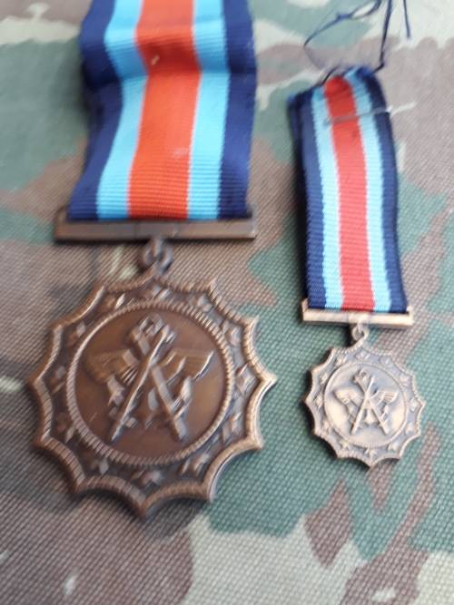 South Africa Army  Set Military Merit Medals Full And Miniature Number 15294
