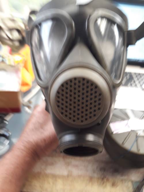 Special Forces German Army Gas Mask /Burn Kit Complete This Is A Must Have