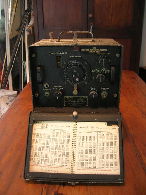 Vintage WW2 Zenith Frequency meter