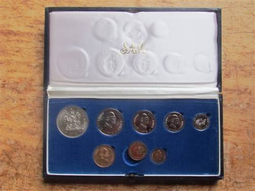 1976 PROOF SET - Excellent proof Set - Getting harder to find **R1 START**