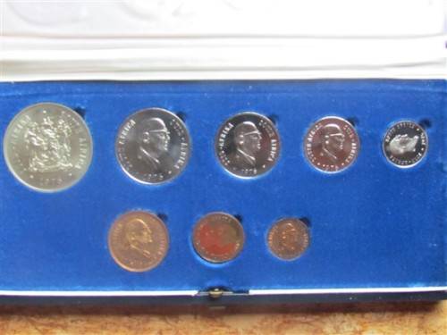 1976 PROOF SET - Excellent proof Set - Getting harder to find **R1 START**