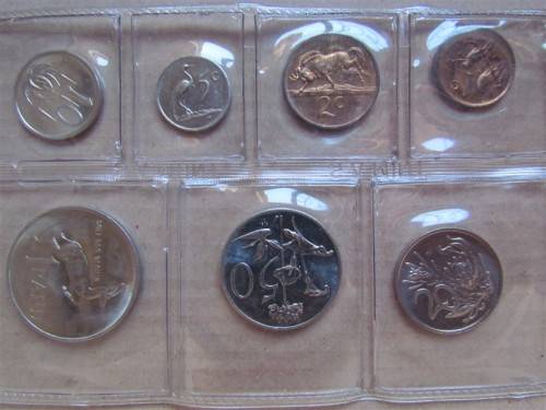 1986 UNCIRCULATED SET - AS SA MINT ISSUED - 3 X SETS AVAILABLE