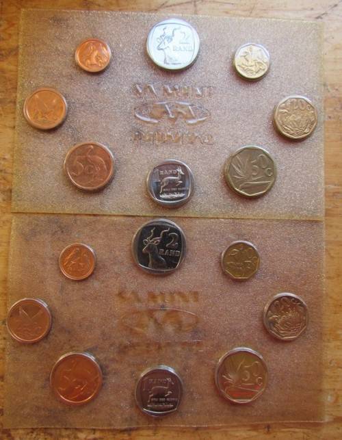 @@CRAZY R1 AUCTION @@ 1991 + 1992 UNCIRCULATED SETS - 1 BID FOR BOTH