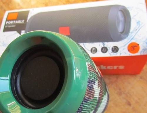 $$$CRAZY LOW START $$$ T&G TOP QUALITY LOUD POWERFUL SPLASH RESISTANT BLUE TOOTH SPEAKER