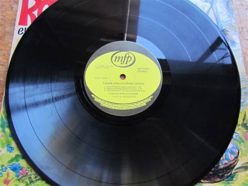 ROOI KAPPIE - TANNIE ESME EUVRARD - VINTAGE LP