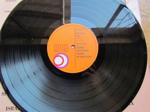 DAN HILL - INTERNATIONAL PASSPORT VINTAGE LP