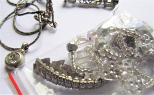 @CRAZY R1 START@ COLLECTION LOT ** COIN JEWELLERY +++ SEE PICS
