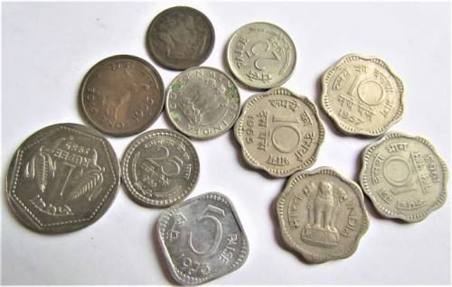 INDIA COINS ASSORTMENT  - ALL FOR 1 BID