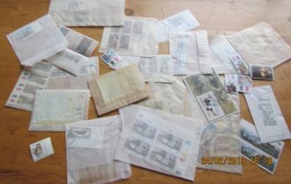 ASSORTED LOT OF STAMPS - GRAB A DEAL *** R1 START ***