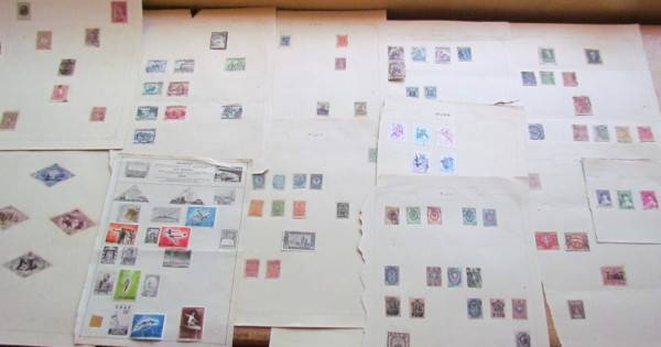 *** R1 START *** 13 x old Album pages with a few interesting stamps ?????