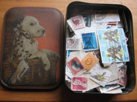R1 START !!!! OLD SHARPS TOFFEE TIN WITH ASSORTED WORLD STAMPS