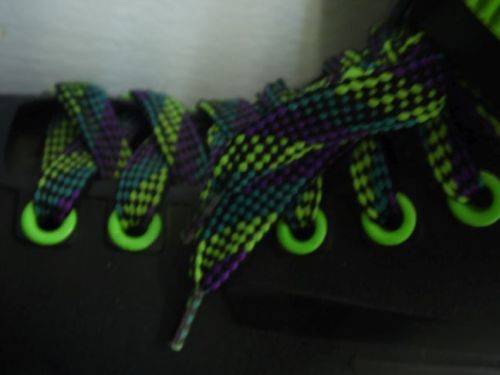 Famous DRAGONPHANTON roller blades