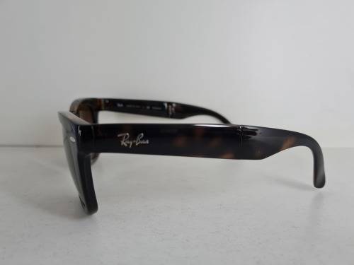 Ray-Ban Wayfarer Folding Sunglasses RB4105