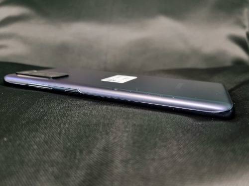 Samsung Galaxy S20 FE (No Charger)