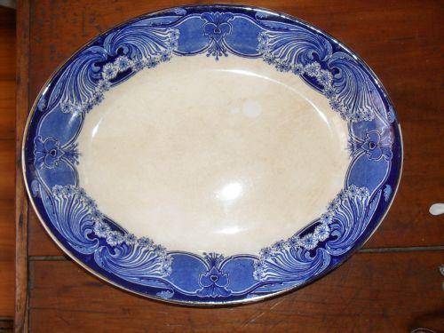 Beautiful Antique Plate.  Queens Crown. England. No.21 on the back of Plate.