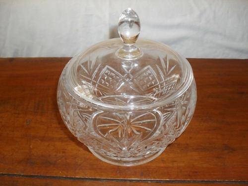 Beautiful Dressing Table Bowl with Lid.