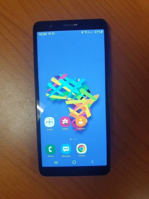 Samsung A3 core Cell phone, Dual sim 16GB in excellent condition.