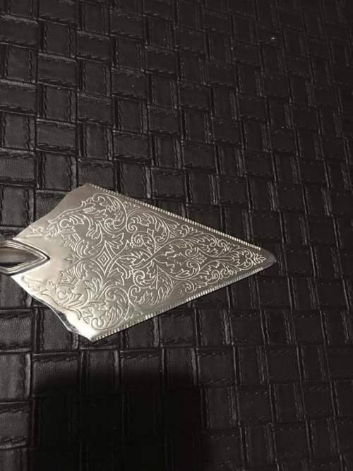 Lovely Kings pattern silver plated cake lifter