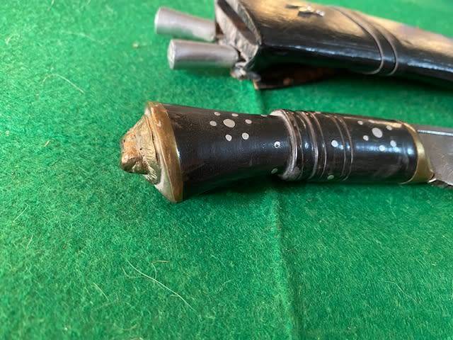 KUKRI KNIFE LION ON HANDLE